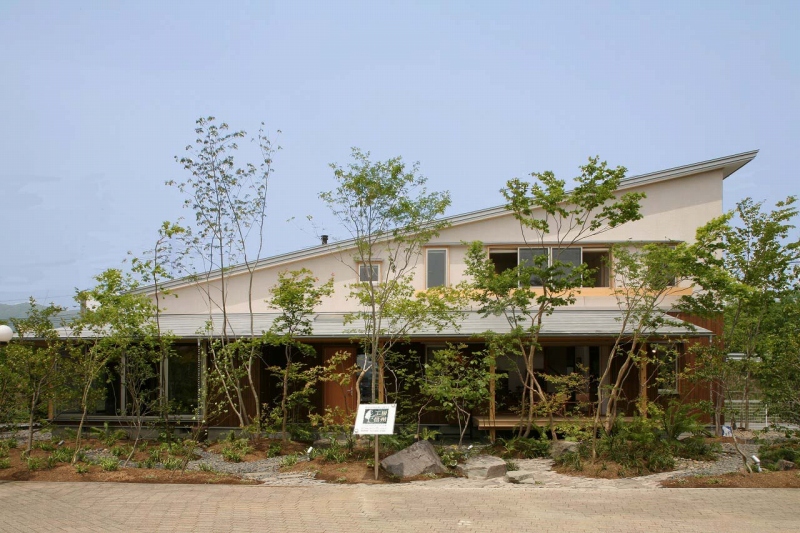 諏訪展示場の外観